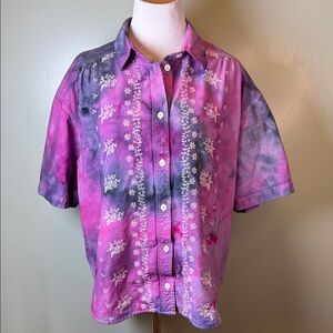 Purple and Pink Tie-Dye Button-Up Shirt vintage
